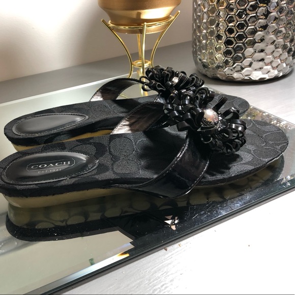 Coach black sandals. - Picture 3 of 8